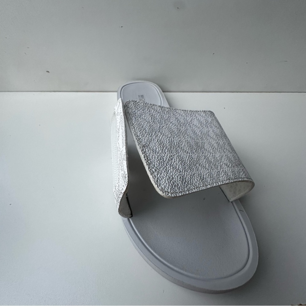 Michael Kors SLIDES Wade Adjustable MK Logo slide Sandal shoes White/gray Sz 11 - Picture 11 of 11